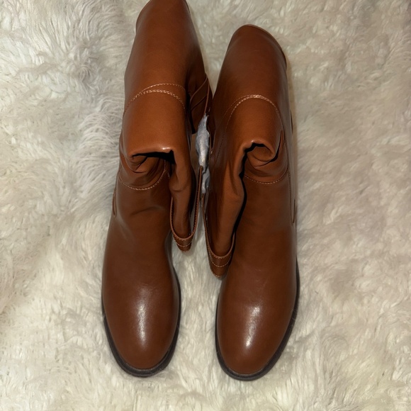 JustFab Addison Leather Brown Heeled Boots - Picture 4 of 10